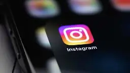 Instagram Is Going to Start Adding Politics Back Into Your Feed (Here’s How to Block It)